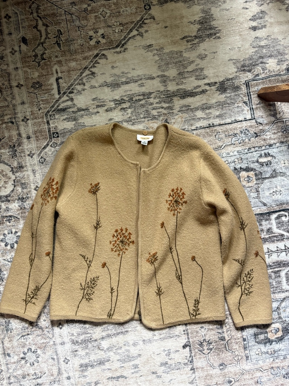 Vintage wool Talbots dandelion floral sweater size M